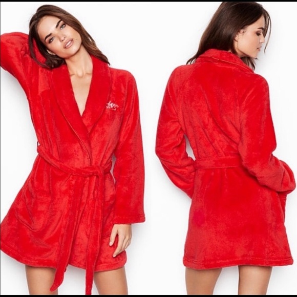 NEW Victoria’s Secret Robe - Picture 3 of 5